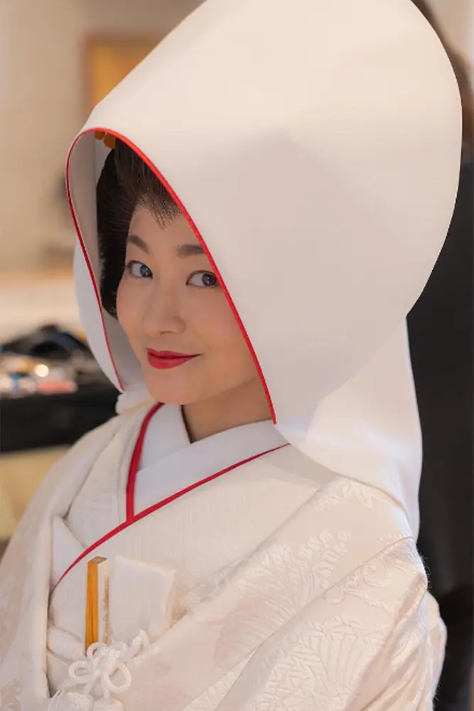 京都祇園甲部の元芸妓・紗月さんの結婚式前撮り 綿帽子と白無垢
