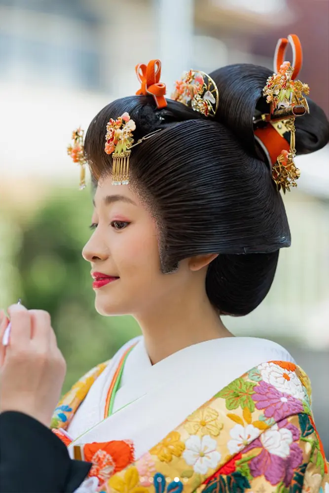 京都祇園甲部の元芸妓・紗月さんの結婚式前撮り かつらとメイク