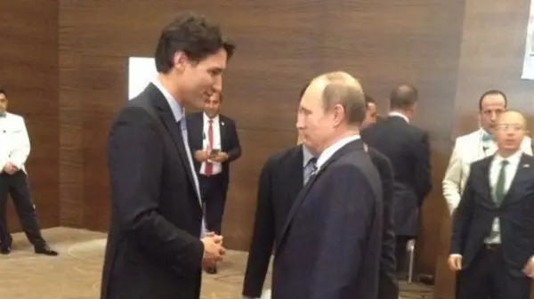 トルドー・カナダ首相とプーチン大統領